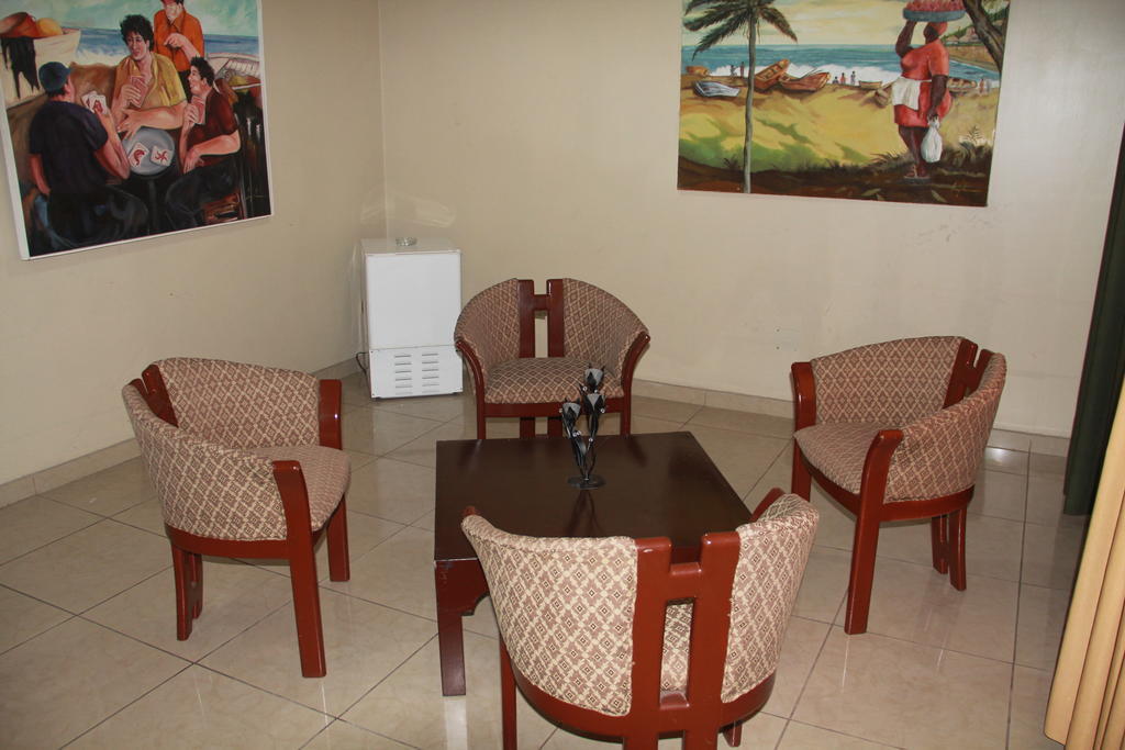 Hotel La Torre Guayaquil Oda fotoğraf
