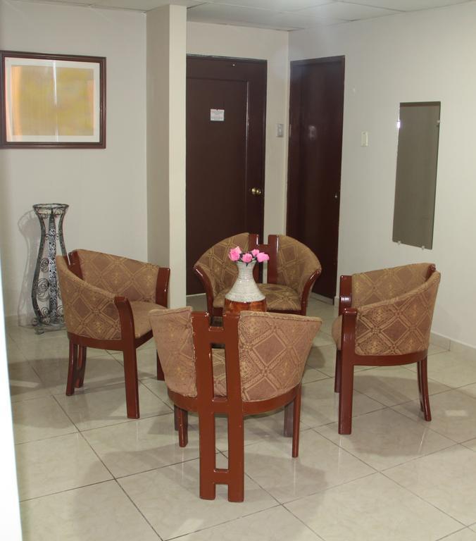 Hotel La Torre Guayaquil Oda fotoğraf